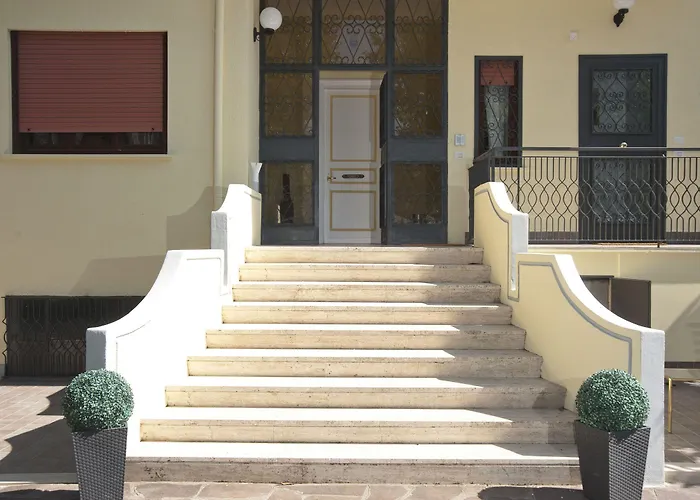 Oda ve Kahvaltı Domus In Viridi 2*